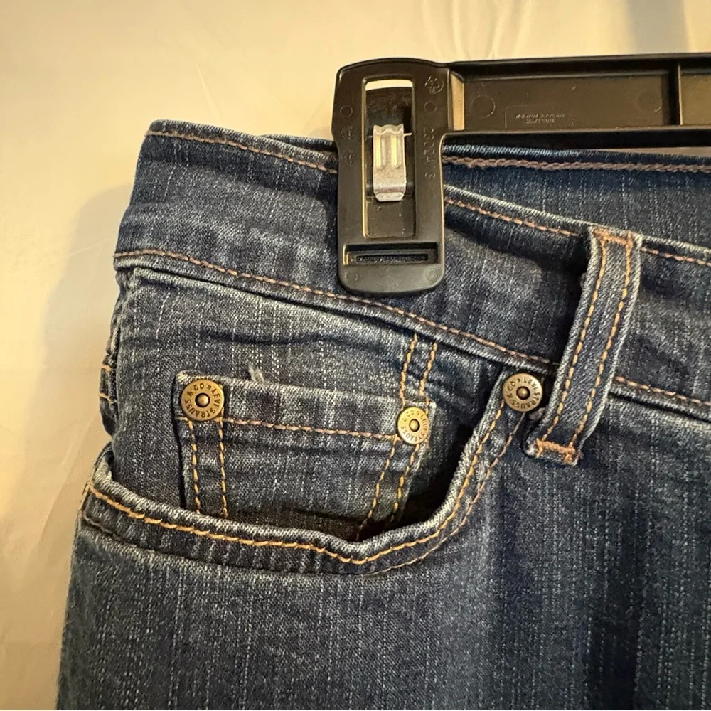 Levi’s 512 Perfectly Slimming Jeans Women’s Sz 16P Short Cotton Denim Flattering